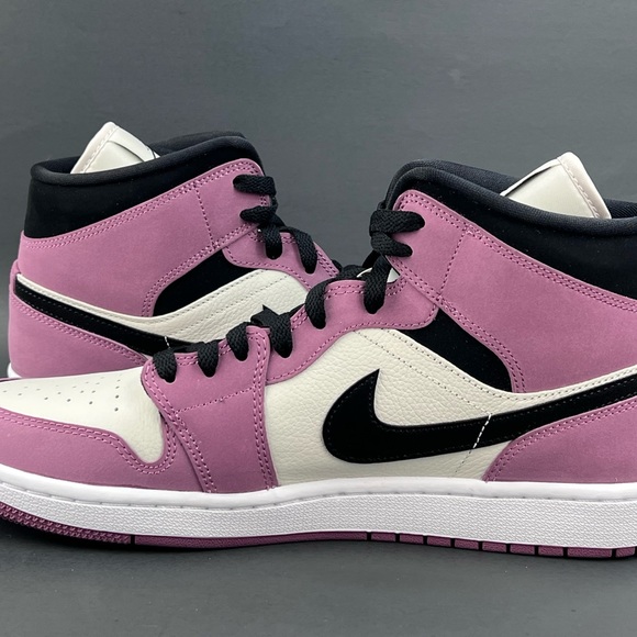 Jordan 1 Mid SE Berry Pink  (DC7267-500) Women Size 12 - Picture 4 of 10